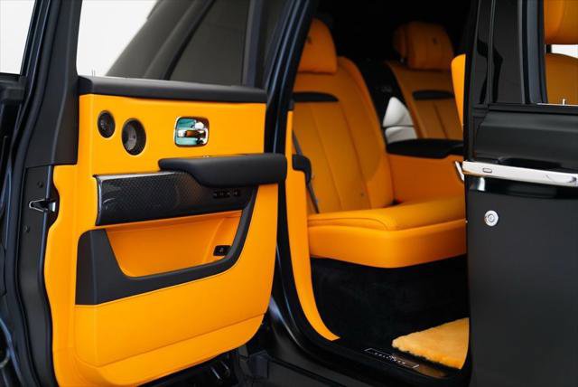 Certified 2024 Rolls-Royce Cullinan Black Badge w/ Driver's Package AWD/4WD image 45