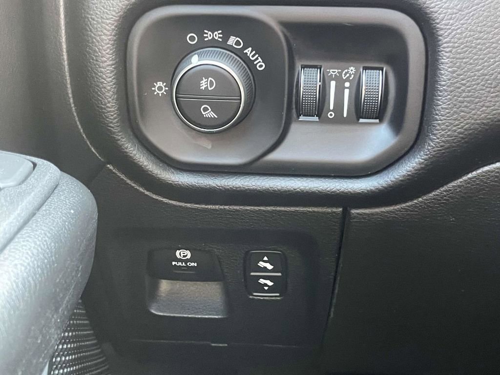 Used 2025 RAM 1500 Big Horn image 28