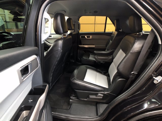Used 2023 Ford Explorer XLT w/ Equipment Group 202A AWD/4WD image 20