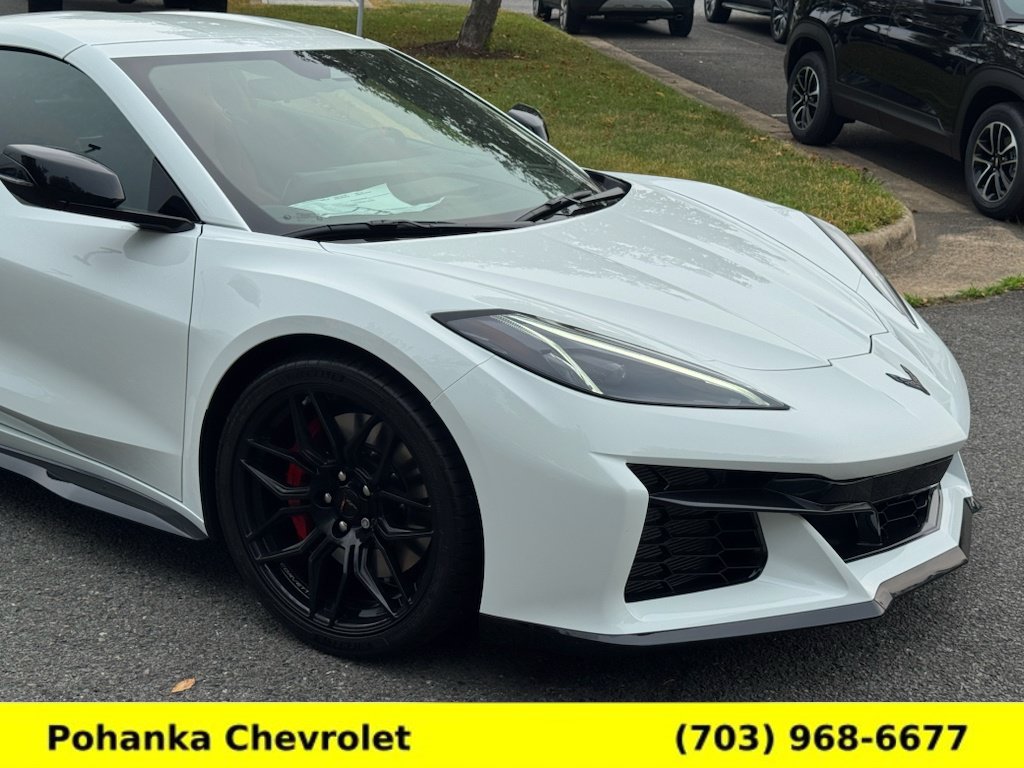 Used 2026 Chevrolet Corvette Z06 RWD image 9