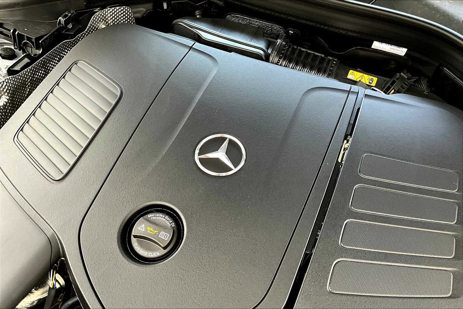 New 2025 Mercedes-Benz GLC 350e 4MATIC image 19