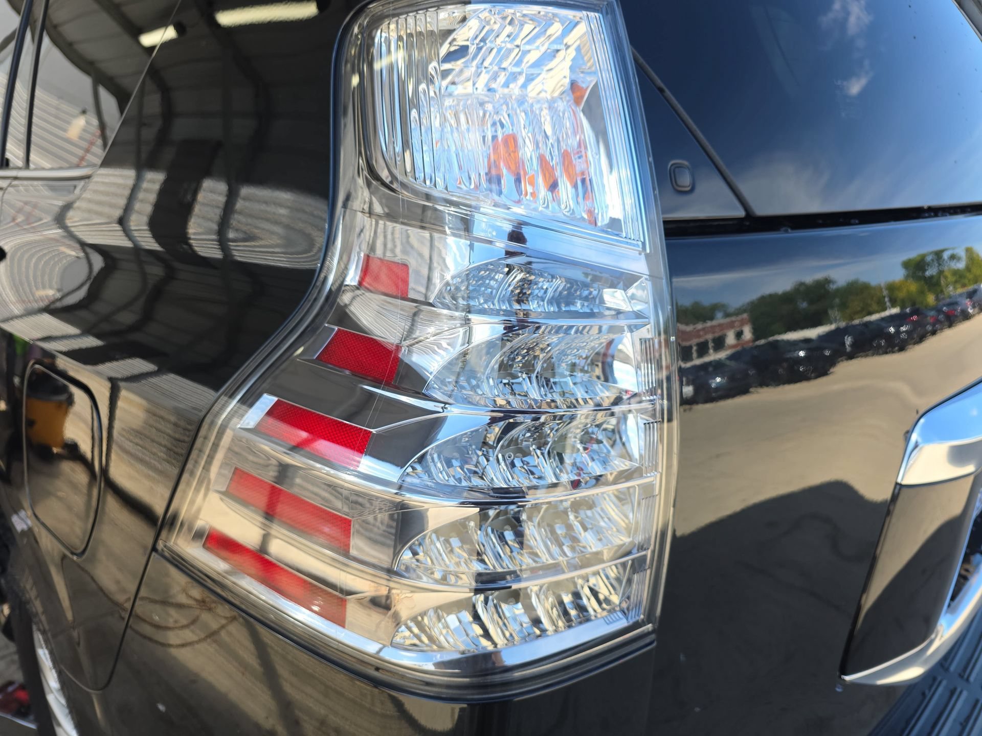 Used 2023 Lexus GX 460 Premium AWD/4WD image 32