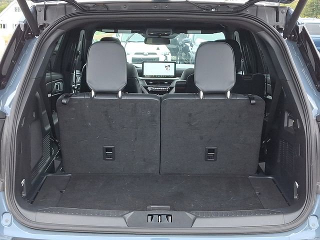 Used 2025 Ford Explorer ST image 30