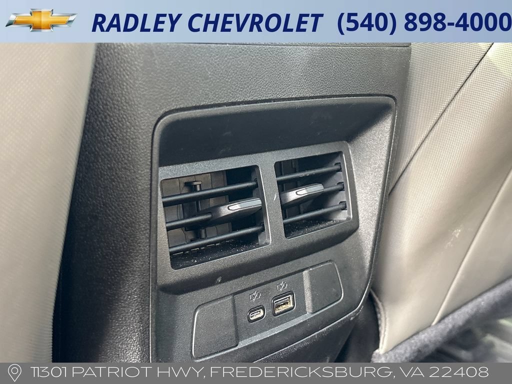 Used 2024 Chevrolet Colorado ZR2 w/ Technology Package AWD/4WD image 7