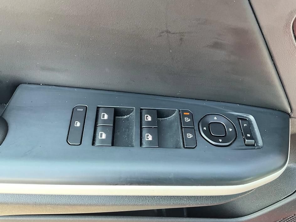 Used 2025 Kia K4 GT-Line w/ GT-Line Sunroof Package FWD image 33