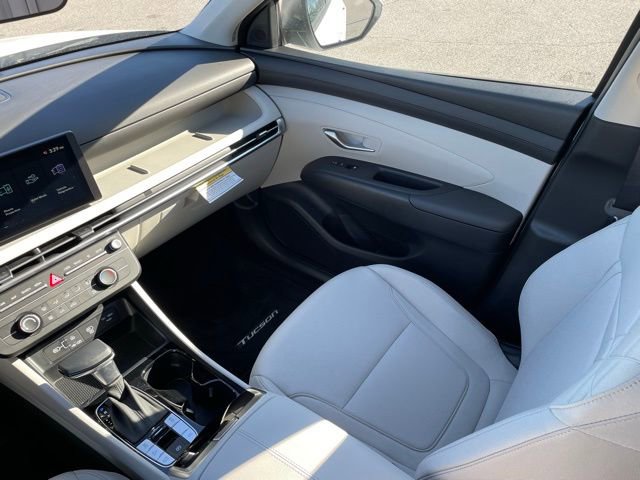 New 2025 Hyundai Tucson SE image 25