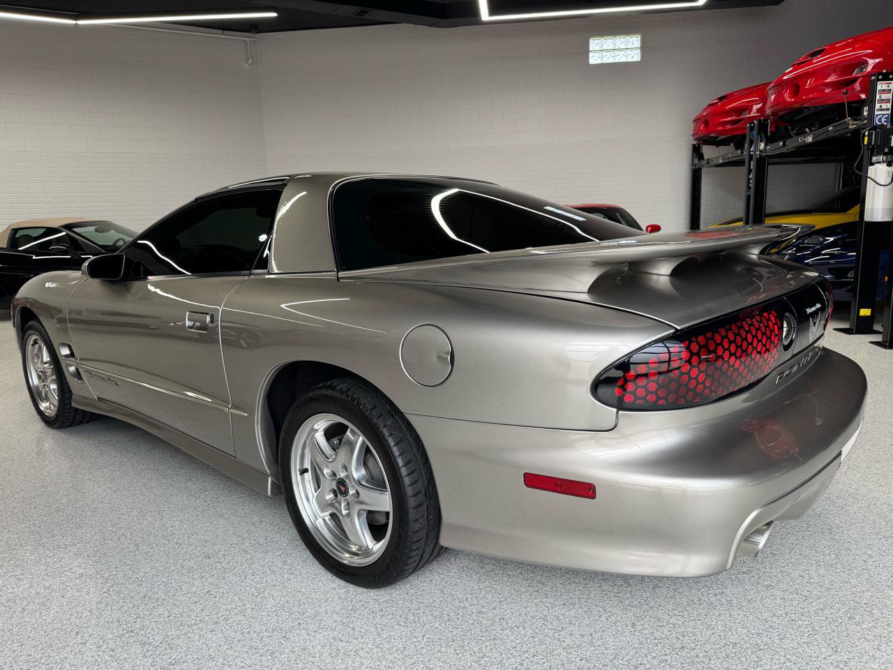 Used 2001 Pontiac Firebird Trans Am w/ SLP Firehawk Pkg RWD image 10