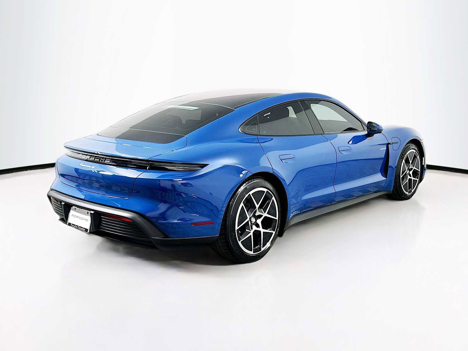 New 2025 Porsche Taycan image 9