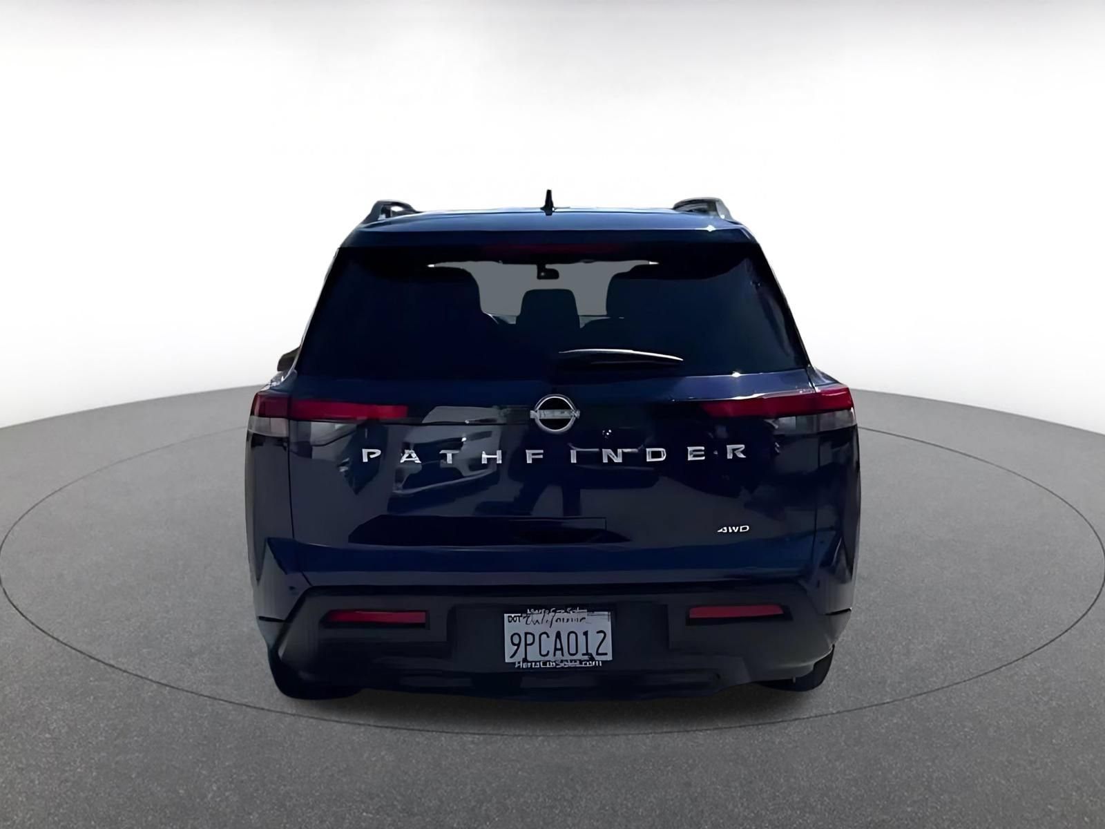 Used 2025 Nissan Pathfinder SV AWD/4WD image 12