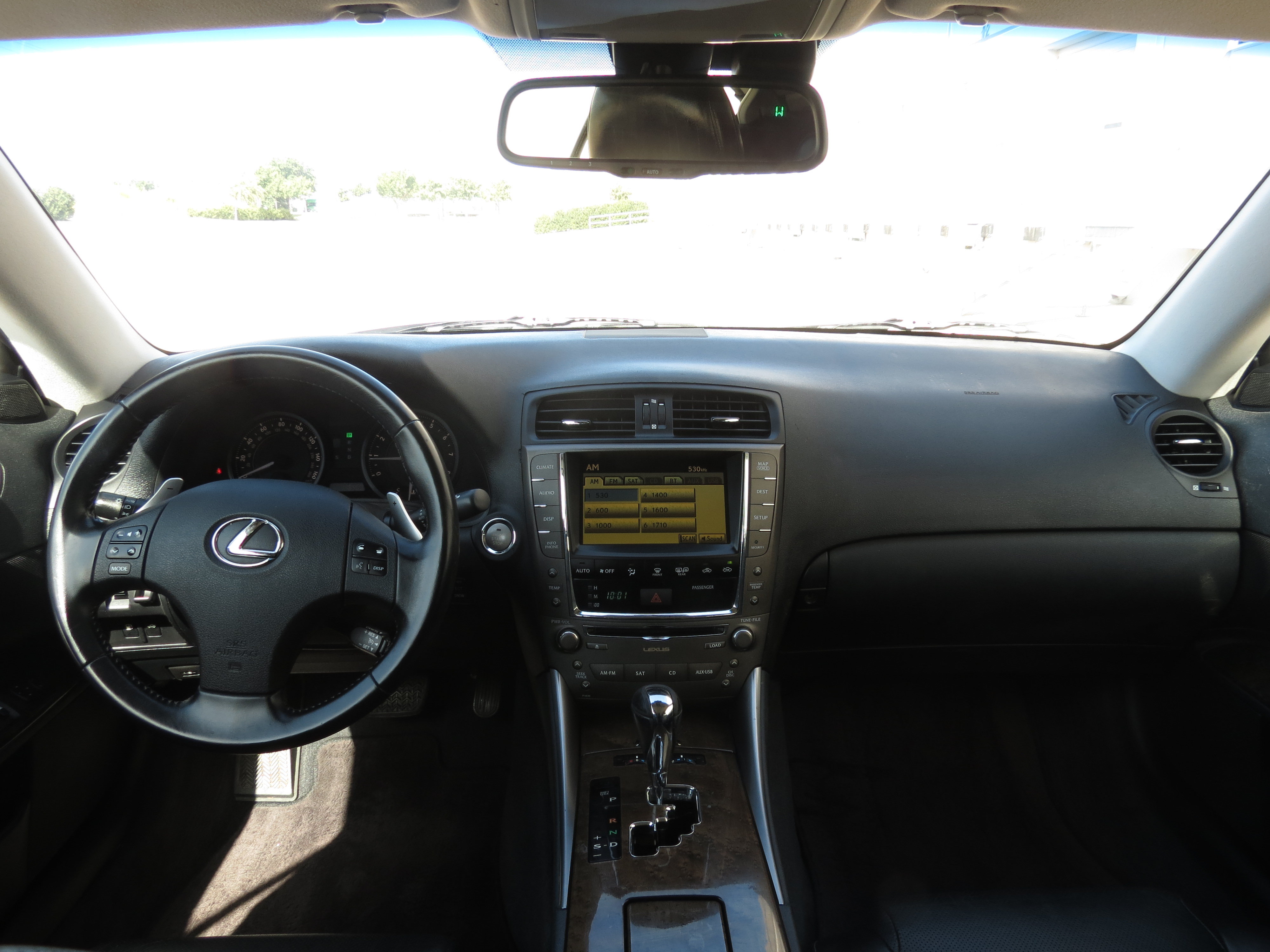 Used 2010 Lexus IS 250C RWD image 28