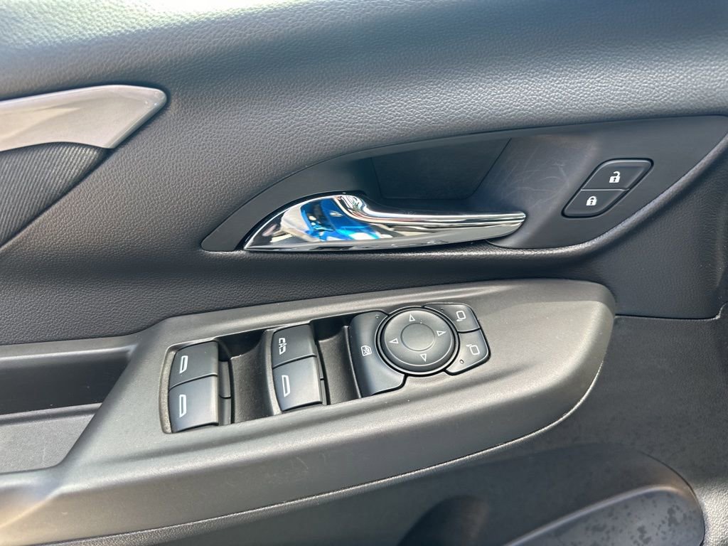 Used 2022 Chevrolet Bolt LT FWD image 19