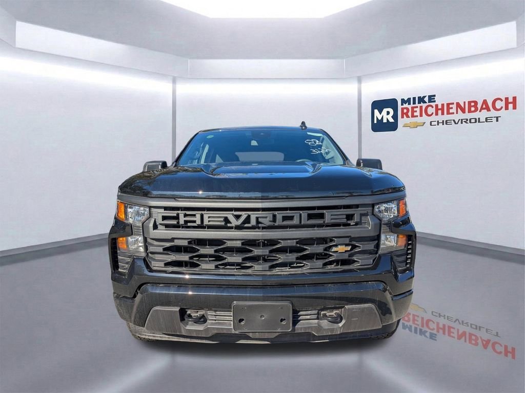 New 2025 Chevrolet Silverado 1500 Custom image 9