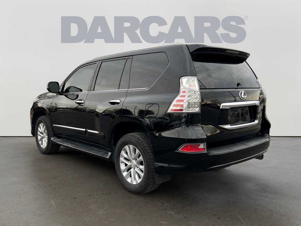 Used 2017 Lexus GX 460 image 4