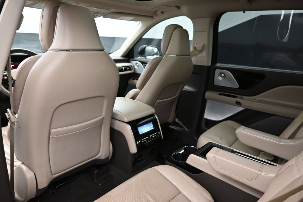 Used 2021 Lincoln Aviator Grand Touring w/ Equipment Group 302A AWD/4WD image 35