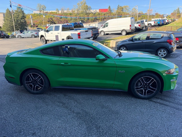 Used 2019 Ford Mustang GT RWD image 9