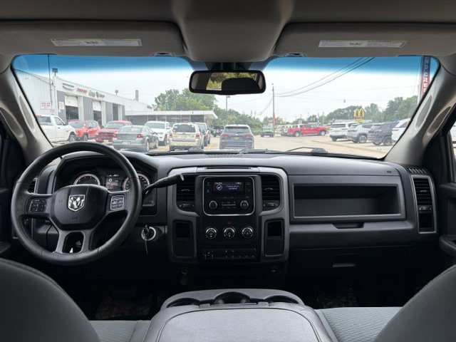 Used 2018 RAM 2500 Tradesman w/ Chrome Appearance Group AWD/4WD image 11