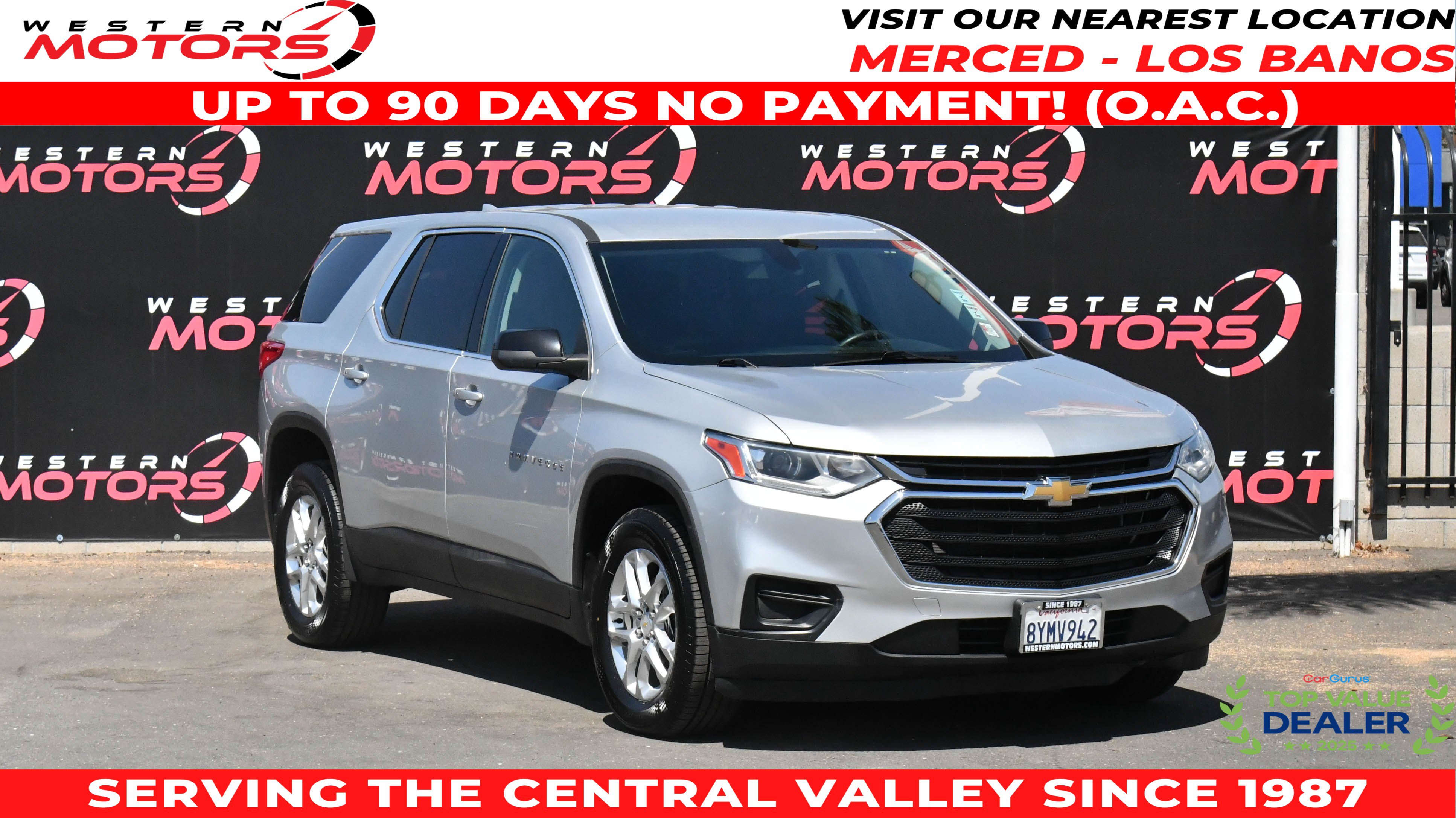 Used 2021 Chevrolet Traverse LS FWD image 1