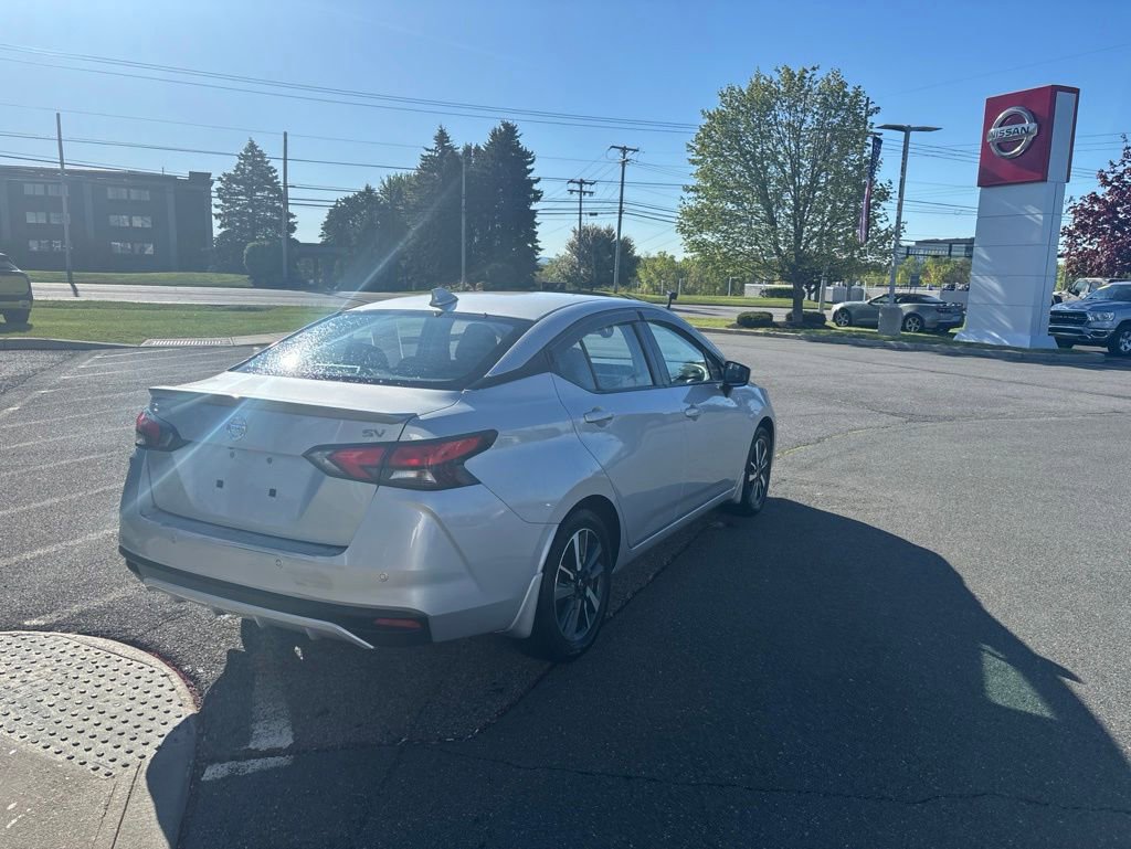 Used 2022 Nissan Versa SV FWD image 6