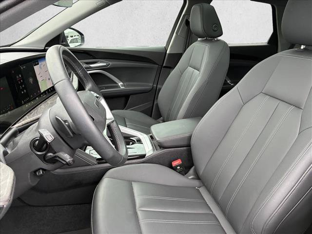 Used 2025 Audi Q5 Premium w/ Convenience Package AWD/4WD image 12