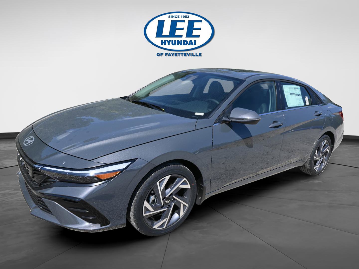 Certified 2025 Hyundai Elantra Limited FWD image 5