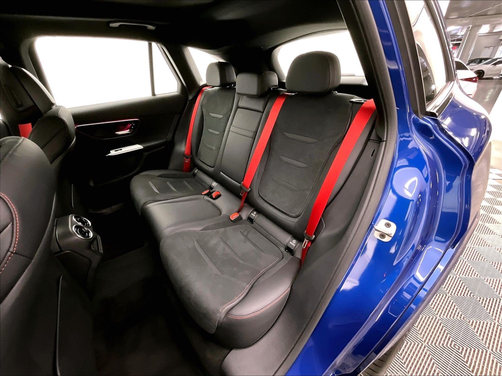 Used 2026 Mercedes-Benz GLC 43 AMG 4MATIC image 18