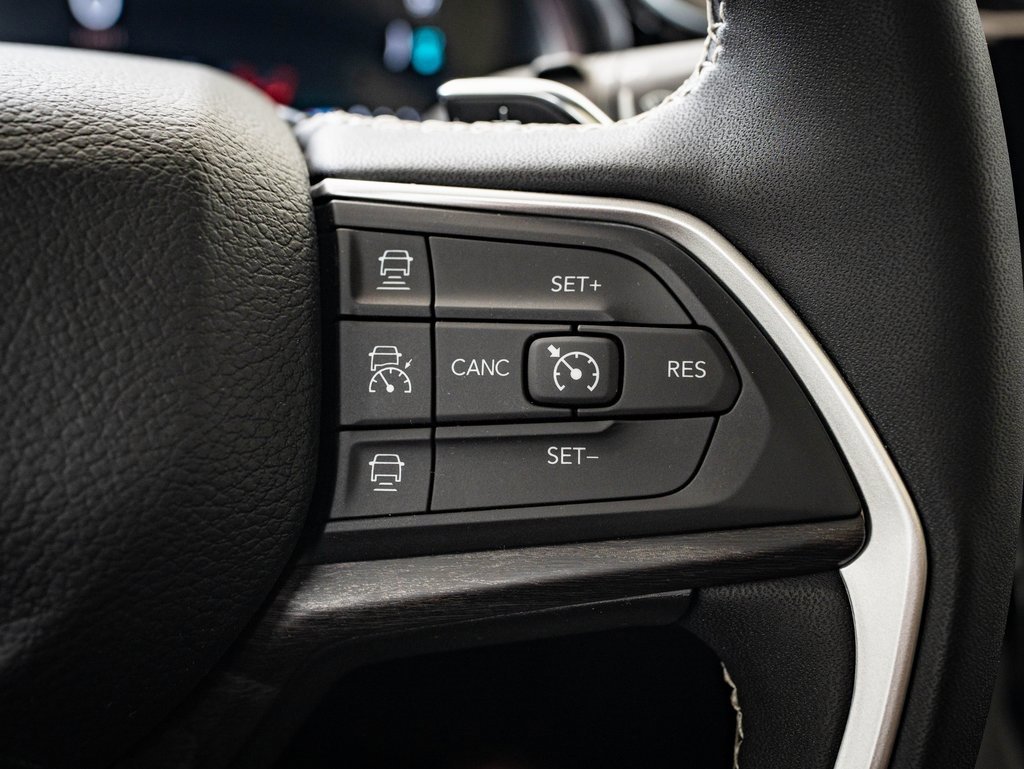 Used 2024 Jeep Grand Cherokee Limited 4xe image 25