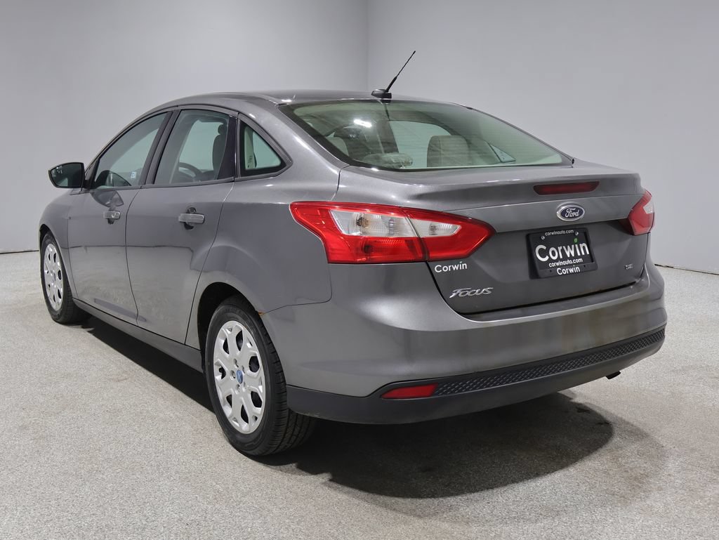 Used 2012 Ford Focus SE FWD image 11