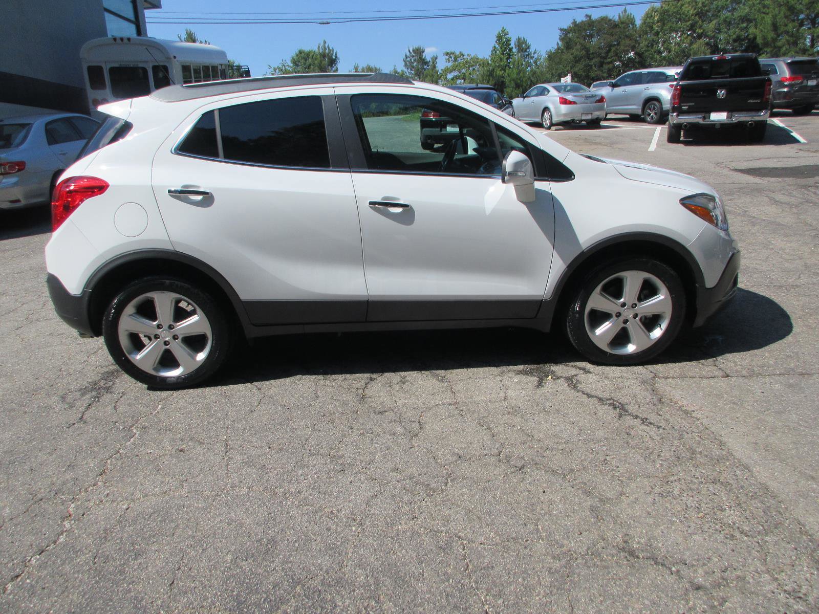 Used 2016 Buick Encore FWD image 6
