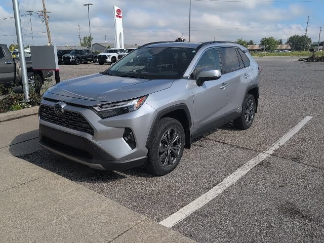 Used 2023 Toyota RAV4 Limited w/ Limited Grade Weather Package AWD/4WD image 4