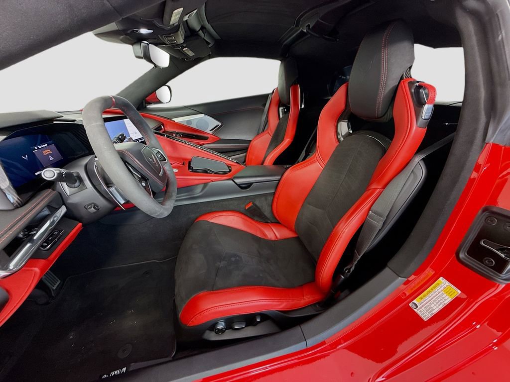 Used 2020 Chevrolet Corvette Stingray Premium Cpe w/ 3LT Preferred Equipment Group image 28