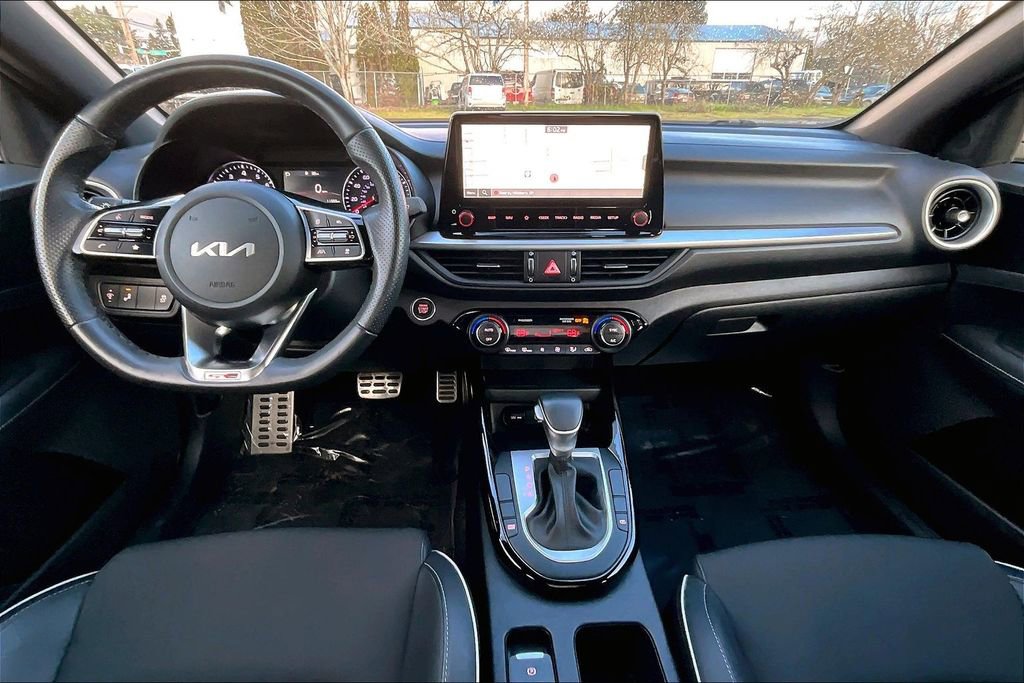 Used 2024 Kia Forte GT-Line image 17