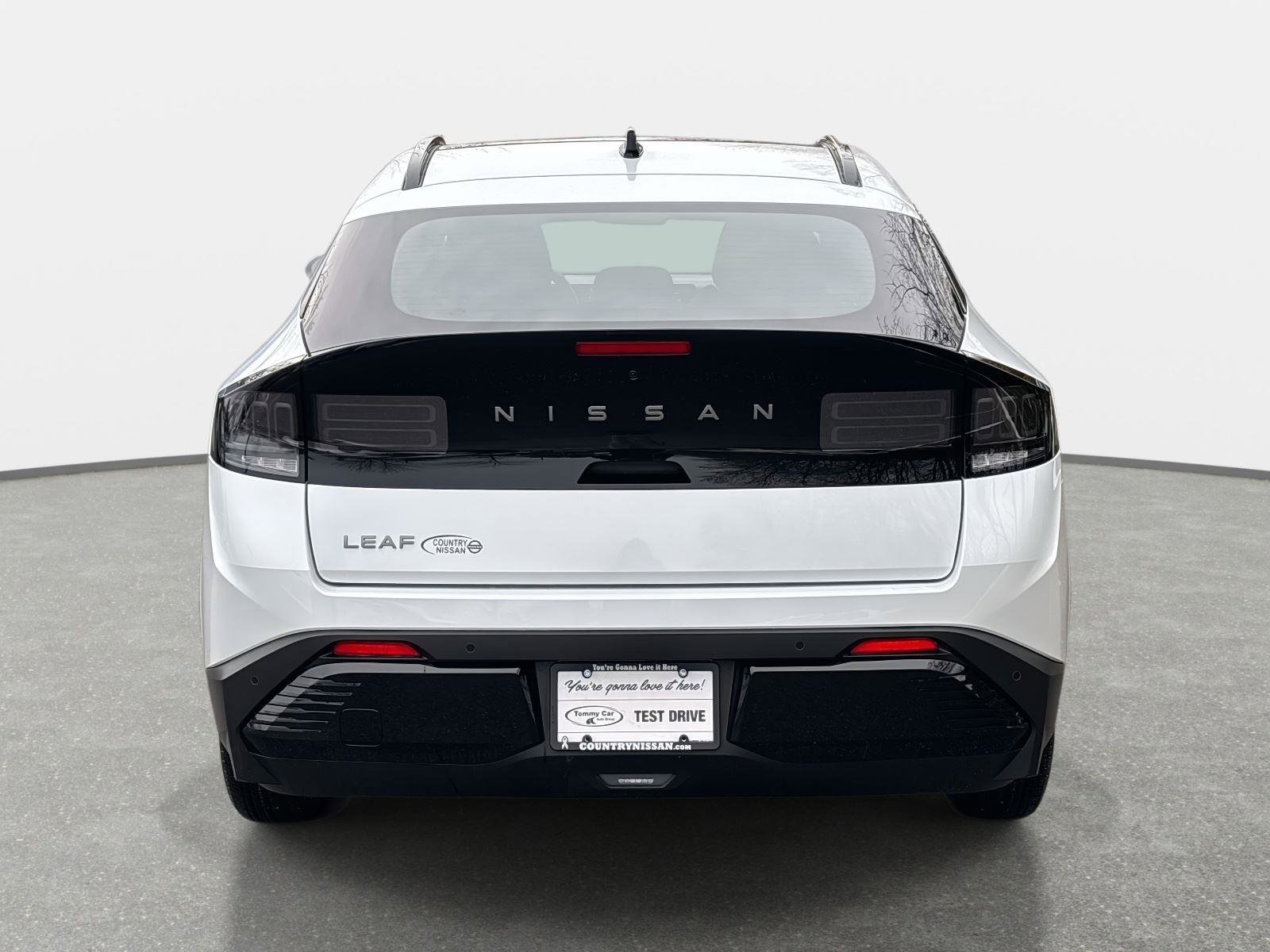 New 2026 Nissan Leaf Platinum+ image 6