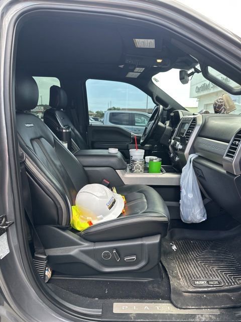 Used 2021 Ford F350 Platinum w/ FX4 Off-Road Package image 4