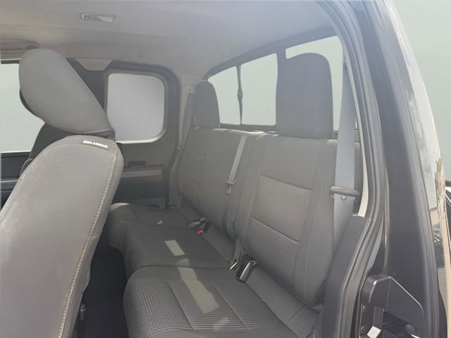 Used 2014 Nissan Titan SV w/ SV Value Truck Package AWD/4WD image 11