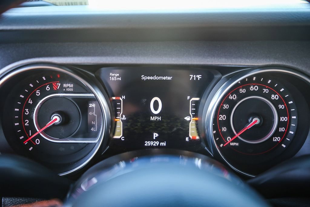 Certified 2022 Jeep Gladiator Mojave w/ Cold Weather Group image 24