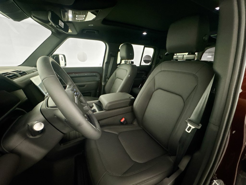New 2026 Land Rover Defender 130 X-Dynamic SE AWD/4WD image 21