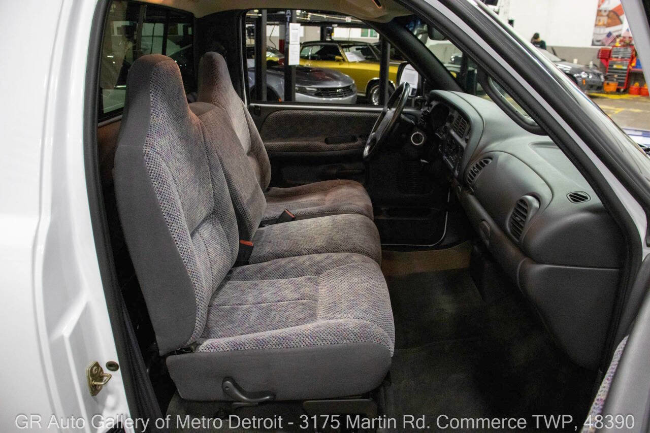 Used 1998 Dodge Ram 1500 Truck 2WD Regular Cab image 37
