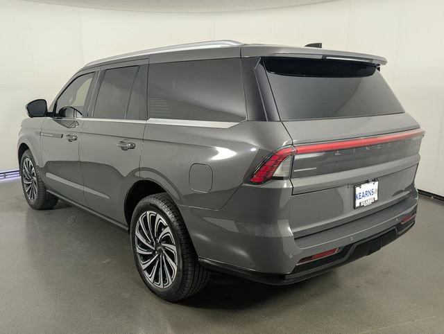 Used 2025 Lincoln Navigator Black Label image 6