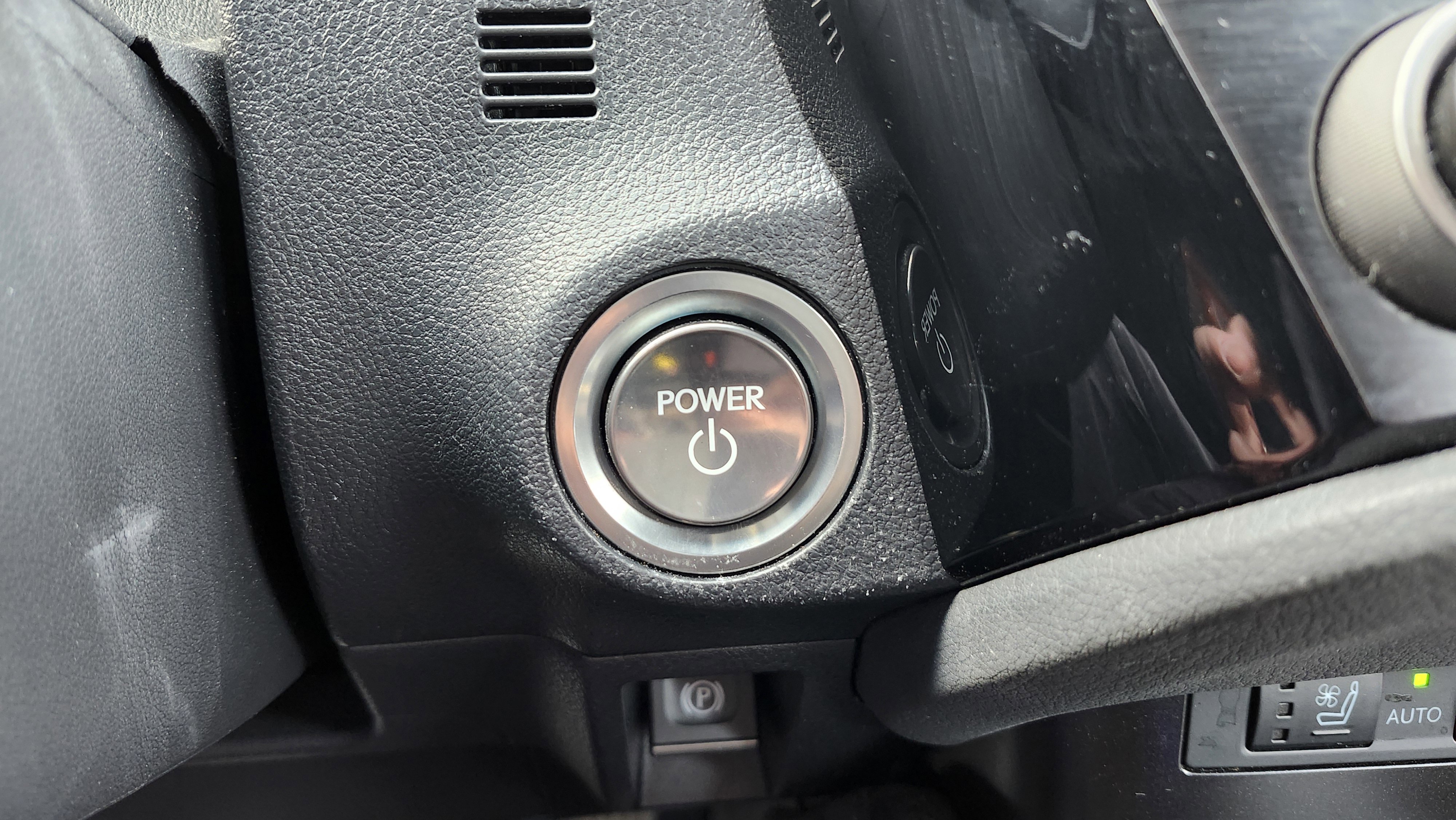 Used 2023 Lexus ES 300h w/ Luxury Package image 10