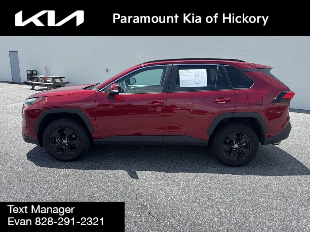 Used 2023 Toyota RAV4 XLE FWD image 4