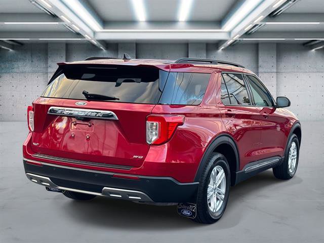 Used 2023 Ford Explorer XLT w/ Equipment Group 202A AWD/4WD image 24