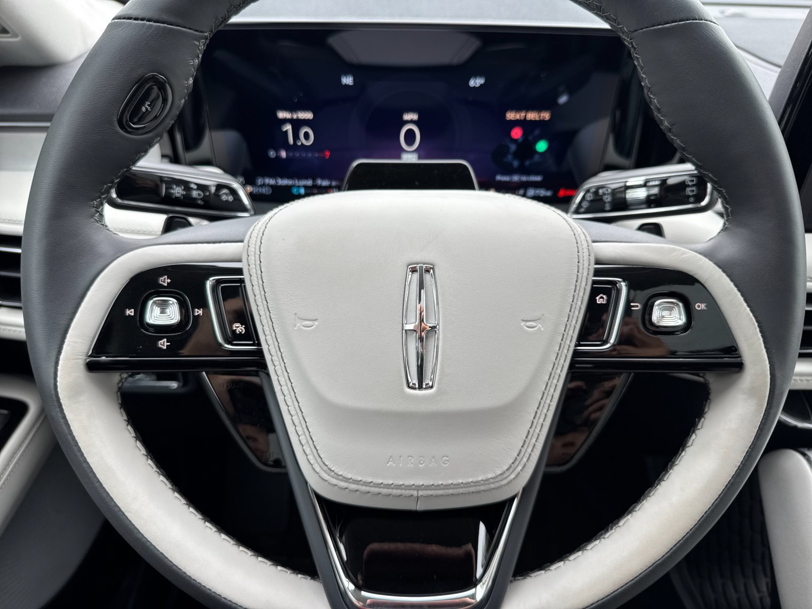 New 2026 Lincoln Aviator Reserve AWD/4WD image 24