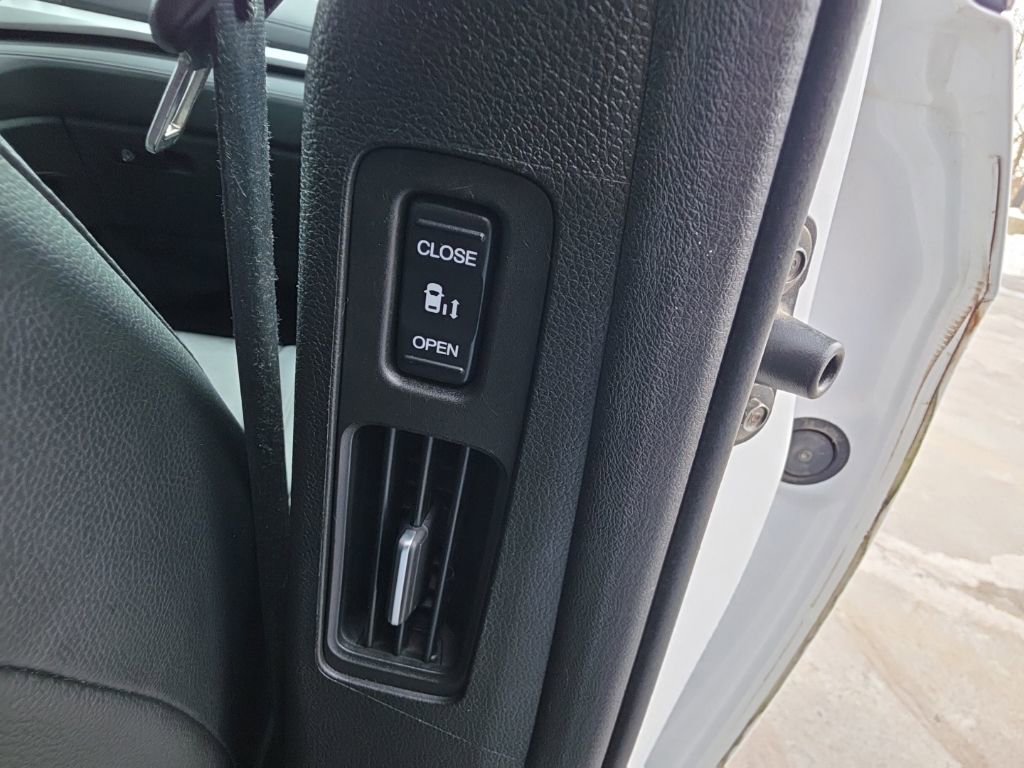 Used 2023 Honda Odyssey EX-L image 41