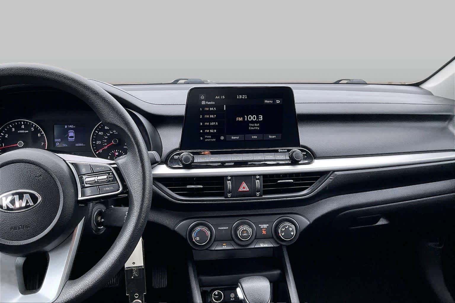 Used 2021 Kia Forte LXS FWD image 14