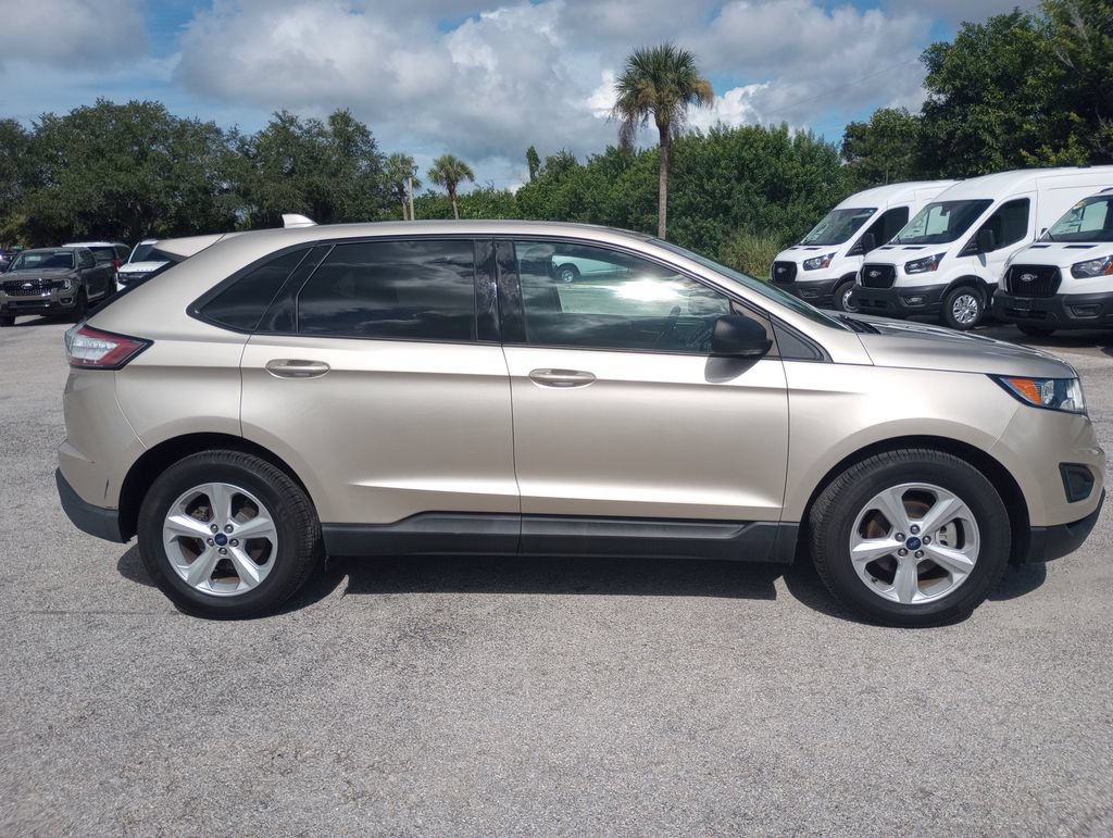 Certified 2018 Ford Edge SE FWD image 8