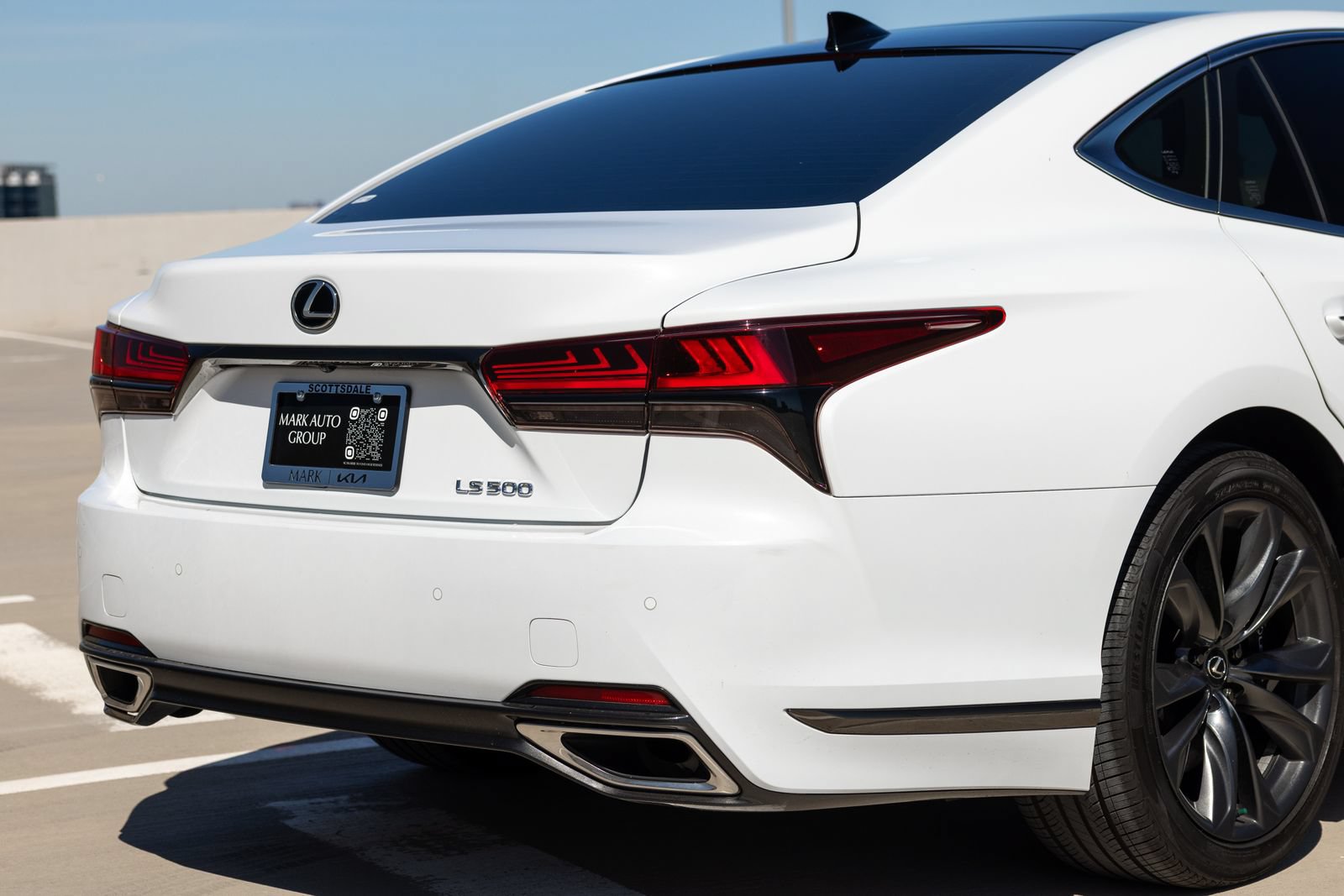 Used 2023 Lexus LS 500 F Sport w/ Cold Weather Package (CK) RWD image 49