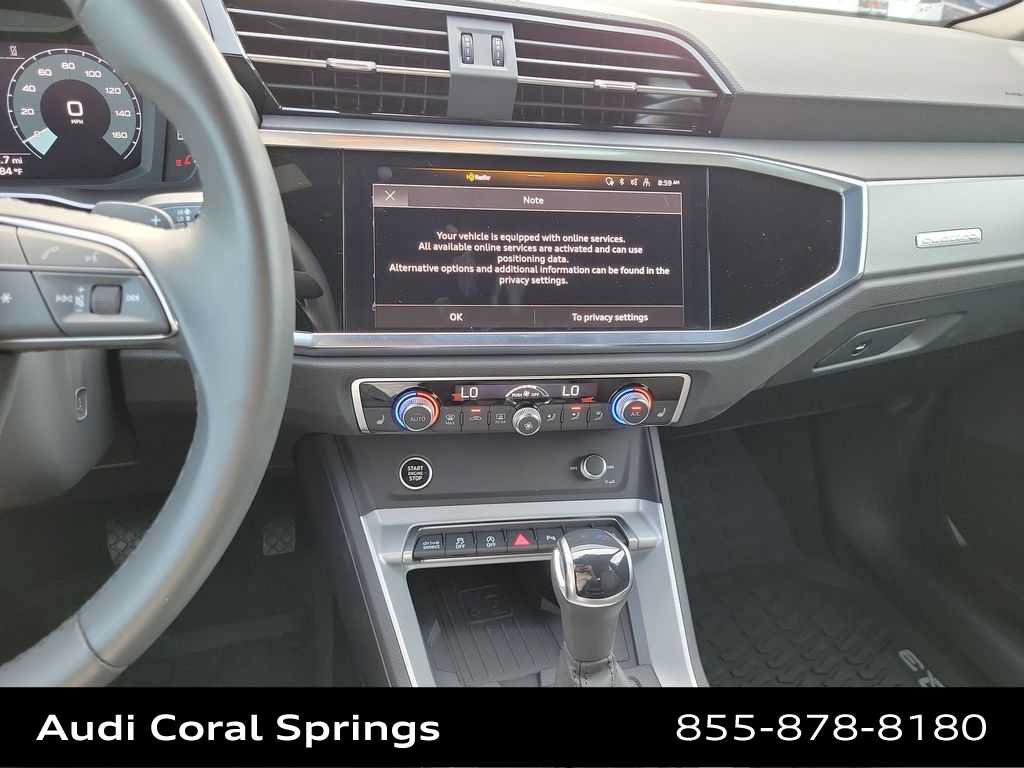 Certified 2025 Audi Q3 2.0T Premium w/ Convenience Package AWD/4WD image 16