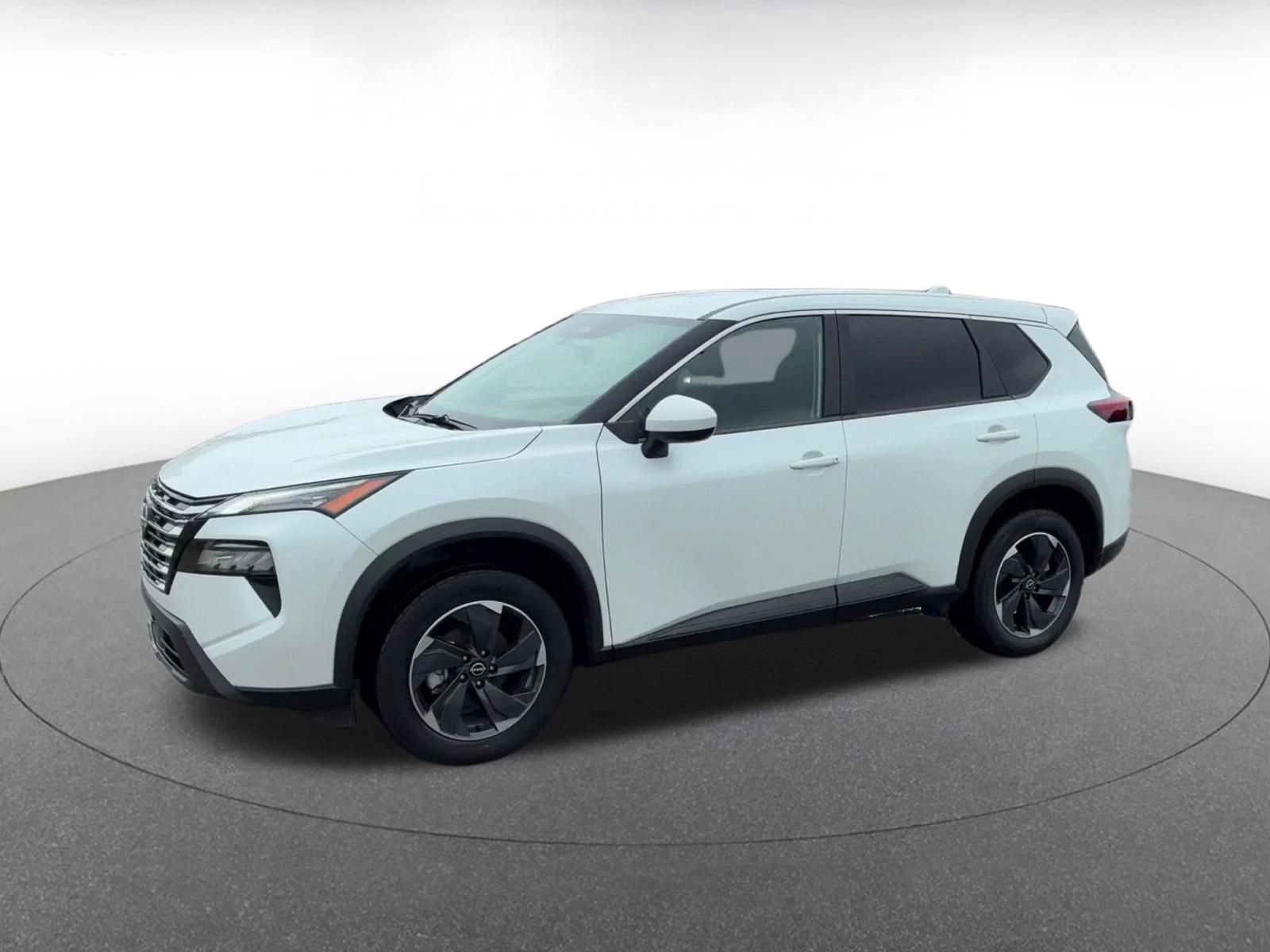 Used 2025 Nissan Rogue SV FWD image 6
