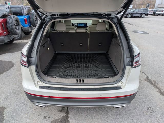 Used 2023 Lincoln Nautilus Reserve image 19