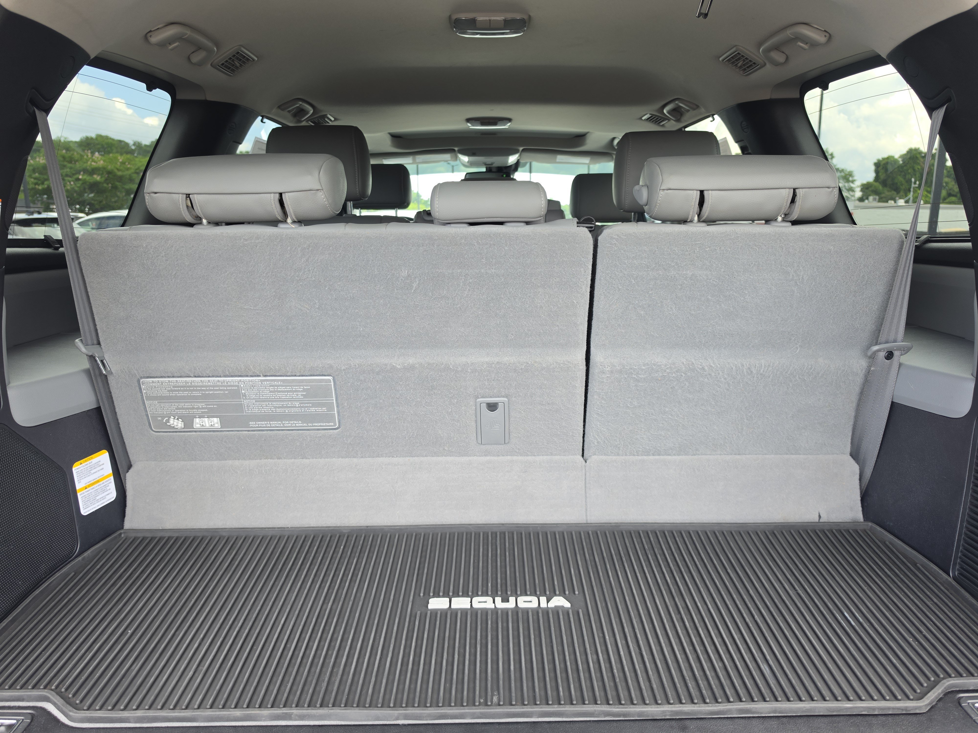 Used 2019 Toyota Sequoia Limited w/ Safety & Convenience Package RWD image 12
